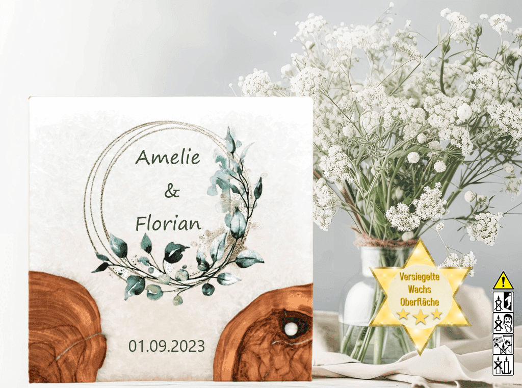 Hochzeitskerze mit Holzelement. Motiv: Eukalyptus Kranz gold günstig in unserem Onlineshop kaufen. Personalisierte Hochzeitskerze online kaufen