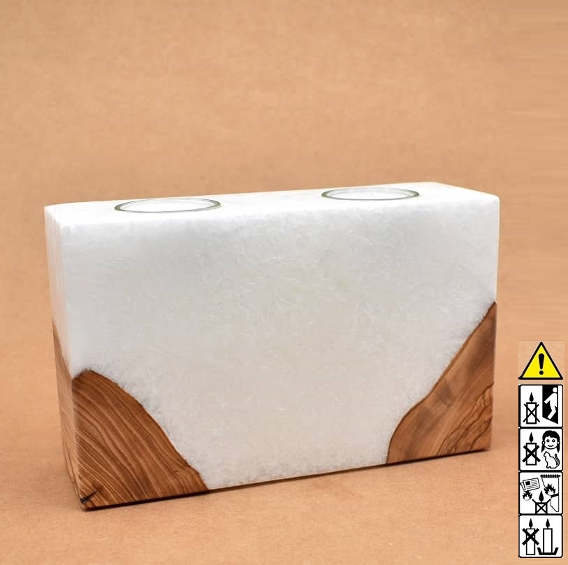 Kerze rechteckig mit Holzelement aus Stearinwachs Kerze rechteckig mit Holzelement aus Stearinwachs. Jetzt in unserem Kerzen Onlineshop kaufen.