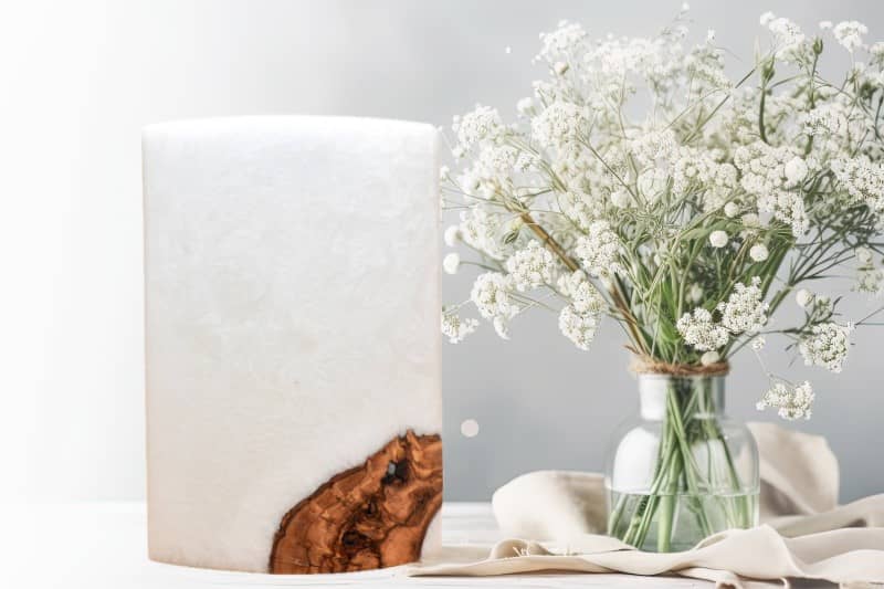 Kerze mit Holzelement für Hochzeitskerze ausgesucht. Kerze mit Holzelement für Hochzeitskerze ausgesucht. günstig in unserem Onlineshop kaufen. Personalisierte Hochzeitskerze online kaufen
