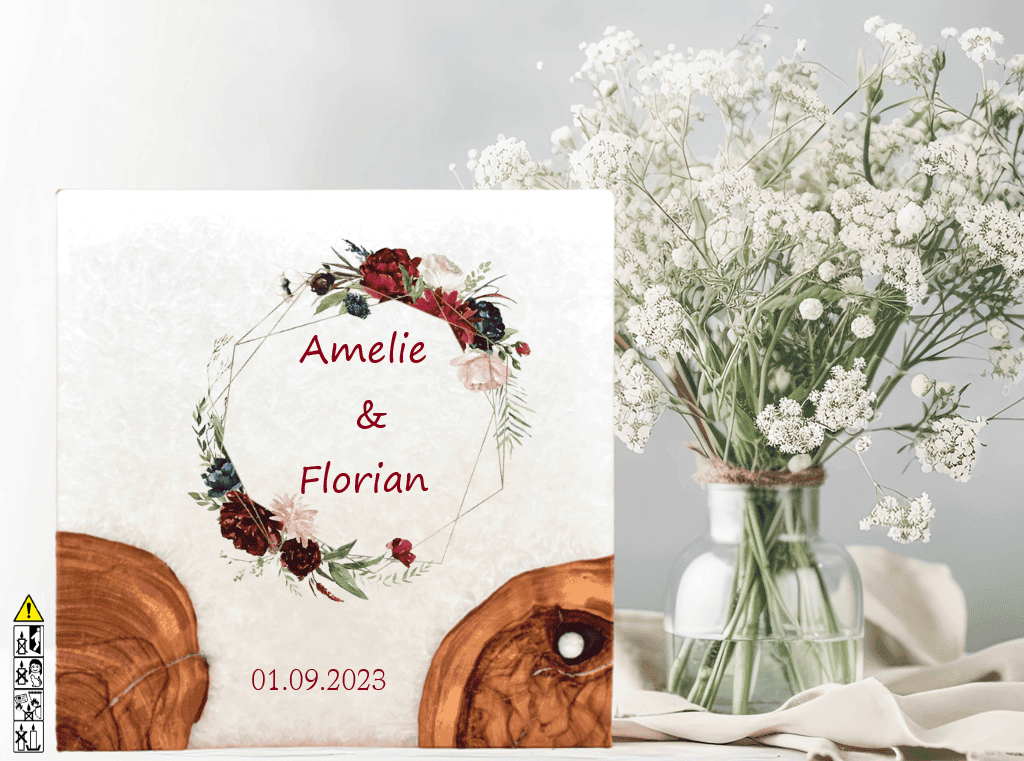 Hochzeitskerze mit Holzelement. Motiv: Rosenkranz günstig in unserem Onlineshop kaufen. Personalisierte Hochzeitskerze online kaufen