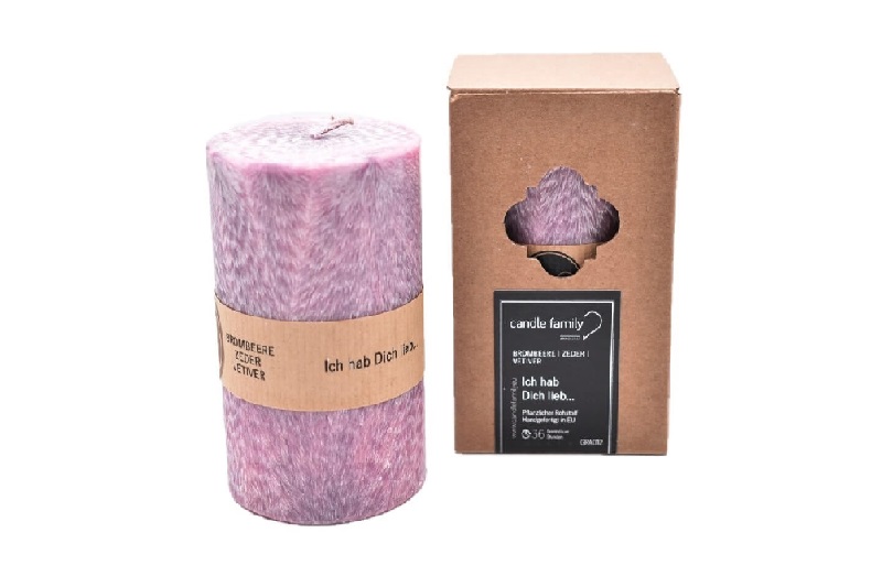 Duftkerze aus Stearin mit Spruch "Ich liebe Dich". Als Geschenk für Sie oder Ihn. Jetzt in unserem Kerzen Onlineshop kaufen.