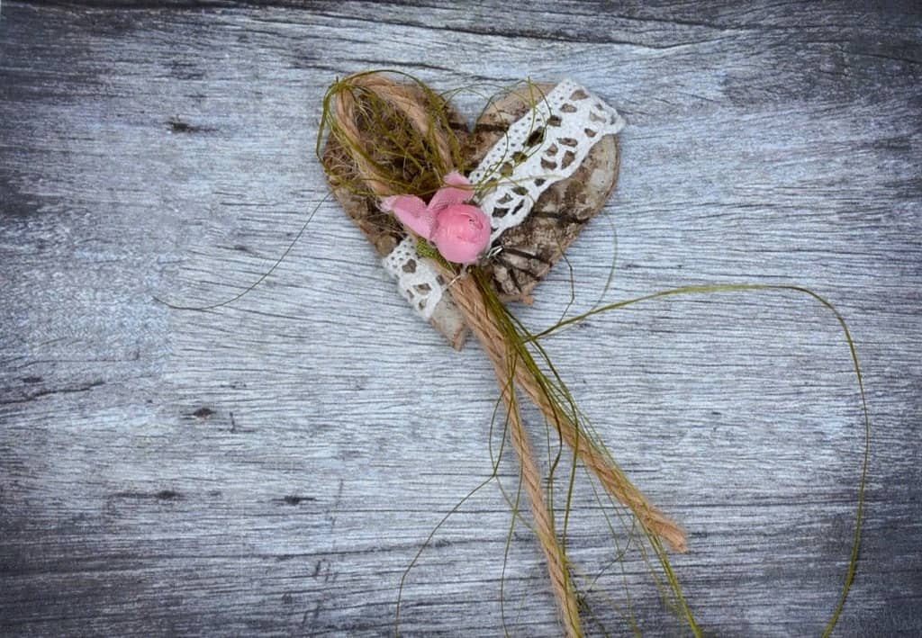 Hochzeitsanstecker Bausatz. Individuelle Hochzeitsbüscherl Bausatz. Hochzeitsanstecker Bausatz. Individuelle Hochzeitsbüscherl Bausatz im online Shop für Hochzeiten bestellen, günstig kaufen.