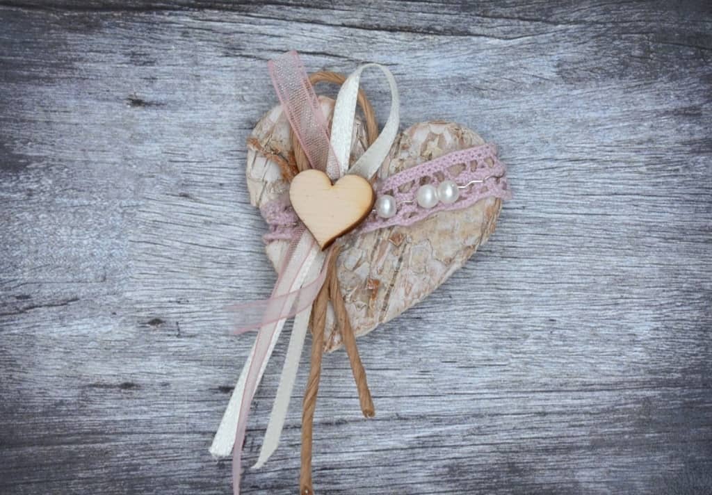 Hochzeitsanstecker Bausatz. Individuelle Hochzeitsbüscherl Bausatz. Hochzeitsanstecker Bausatz. Individuelle Hochzeitsbüscherl Bausatz im online Shop für Hochzeiten bestellen, günstig kaufen.