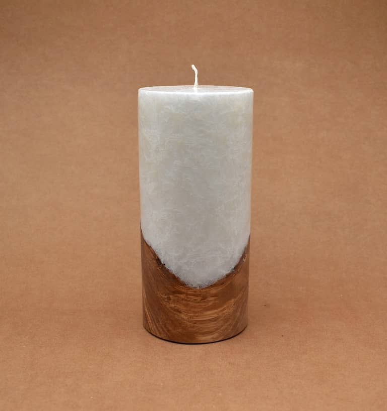 Kerze mit Holzelement, Individuelle, persönliche Hochzeitskerze  Holzkerze, Rund Stearinoptik, Hochzeitskerze mit Teelicht im Kerzen online Shop für Hochzeiten bestellen, günstig kaufen.