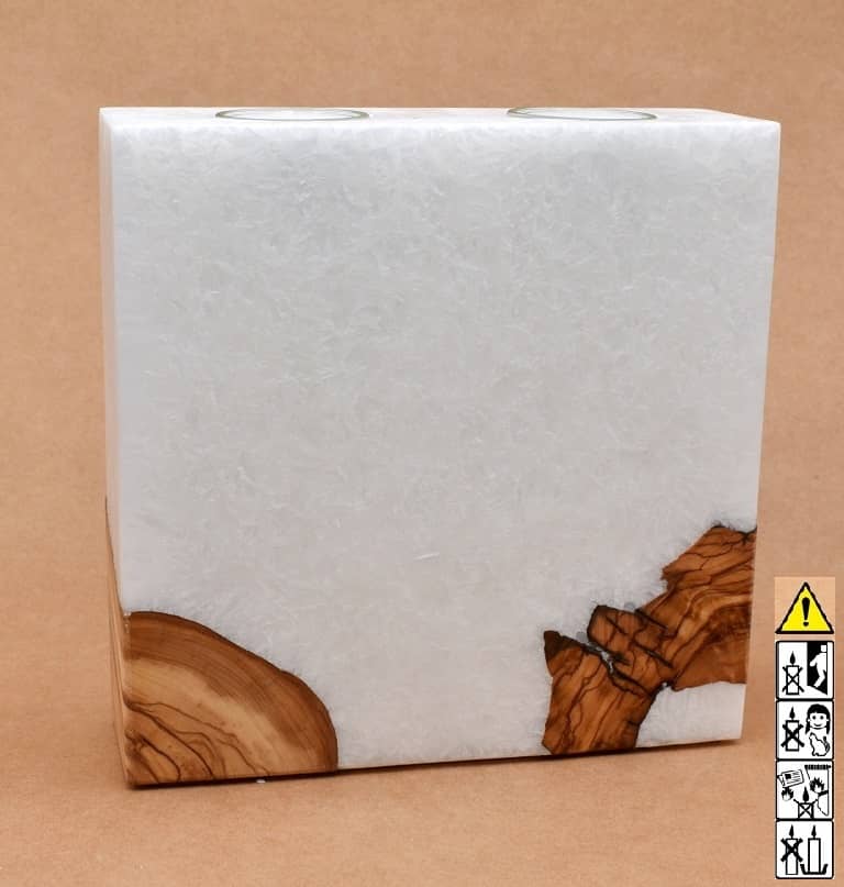 Kerze mit Holz Unikat Quader 70 x 200 x 200 mm 2 x Teelicht Nr.6. Jetzt in unserem Geschenke Onlineshop kaufen.