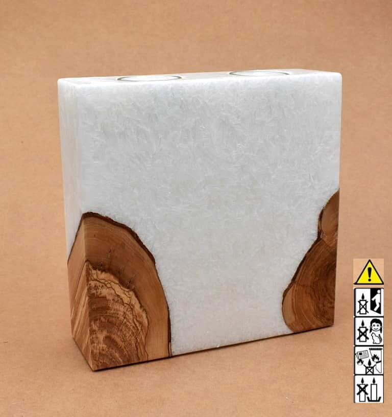 Kerze mit Holz Unikat Quader 70 x 200 x 200 mm 2 x Teelicht Nr.6. Jetzt in unserem Geschenke Onlineshop kaufen.