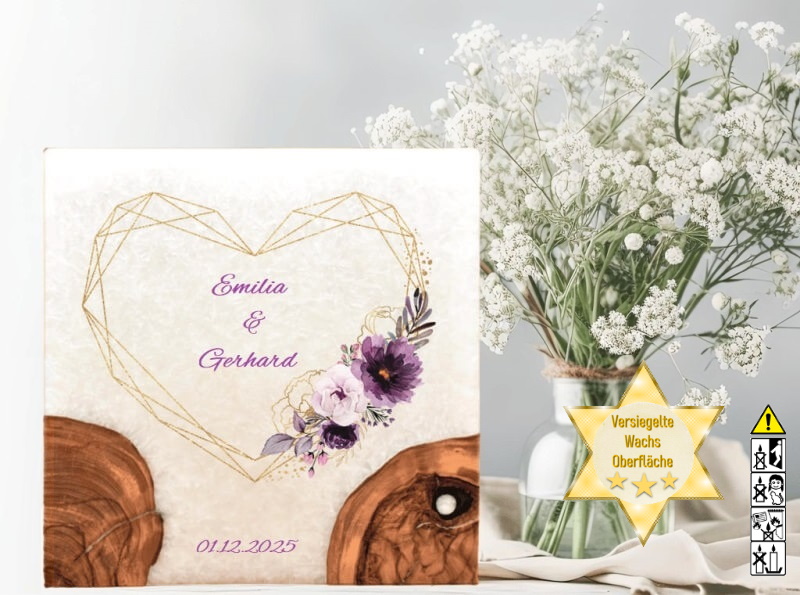 "Herz in Lila" Hochzeitskerze mit 2 Holzelementen und 2 Teelichter 20 x 20 cm "Herz in Lila" Hochzeitskerze mit 2 Holzelementen und 2 Teelichter 20 x 20 cm