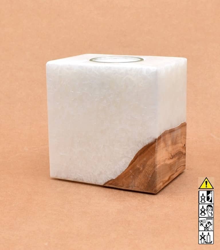 Kerze mit Holzeinsatz mit einem Teelicht, Quader 70x100x100mm jede Kerze ein unikat