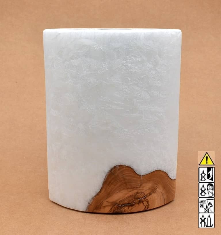 Kerze mit Holz Unikat Oval Kanten spitz 210 x 140 x 80 mm 1 x Teelicht. Jetzt in unserem Geschenke Onlineshop kaufen.