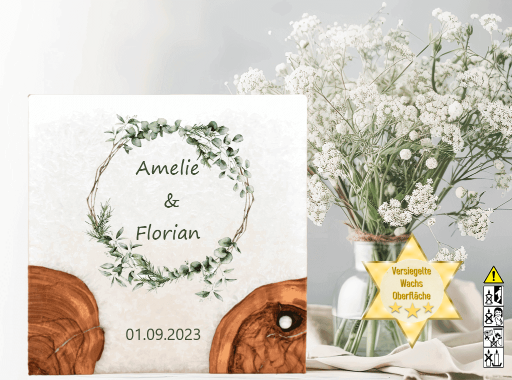 Hochzeitskerze mit Holzelement. Motiv: Eukalyptus Kranz gold günstig in unserem Onlineshop kaufen. Personalisierte Hochzeitskerze online kaufen