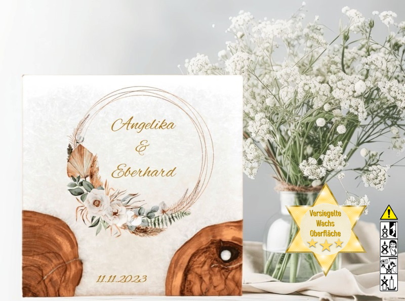 "Rustica Kranz" Hochzeitskerze mit 2 Holzelementen und 2 Teelichter 20 x 20 cm "Rustica Kranz" Hochzeitskerze mit 2 Holzelementen und 2 Teelichter 20 x 20 cm