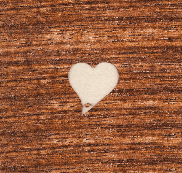 Holzherz geschwungen 27 x 31 mm mit Loch für Hochzeitsanstecker - Büscherl