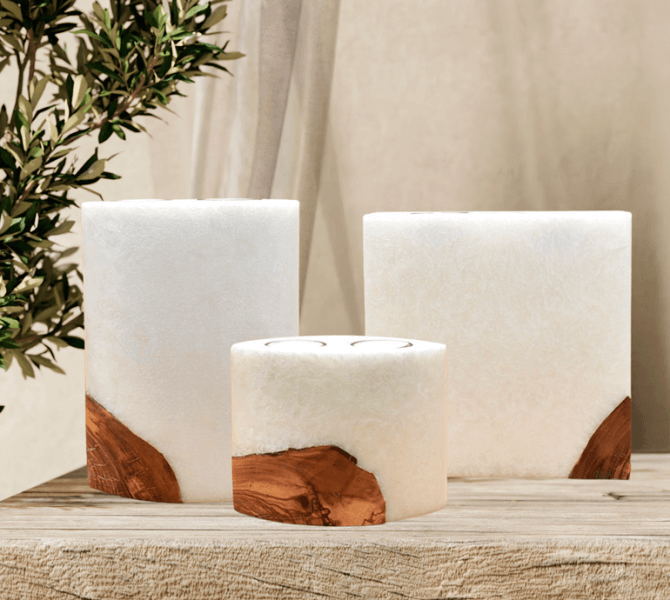 Kerze mit Holzelement, Individuelle, persönliche Hochzeitskerze  Holzkerze, Rund Stearinoptik, Hochzeitskerze mit Teelicht im Kerzen online Shop für Hochzeiten bestellen, günstig kaufen.